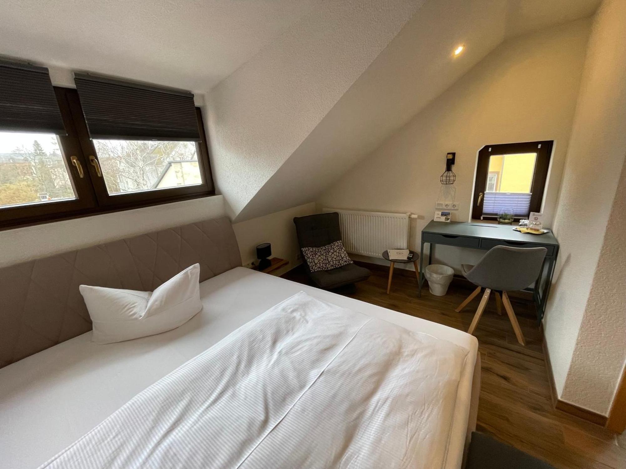 Avenue Das Gaestehaus ケムニッツ エクステリア 写真