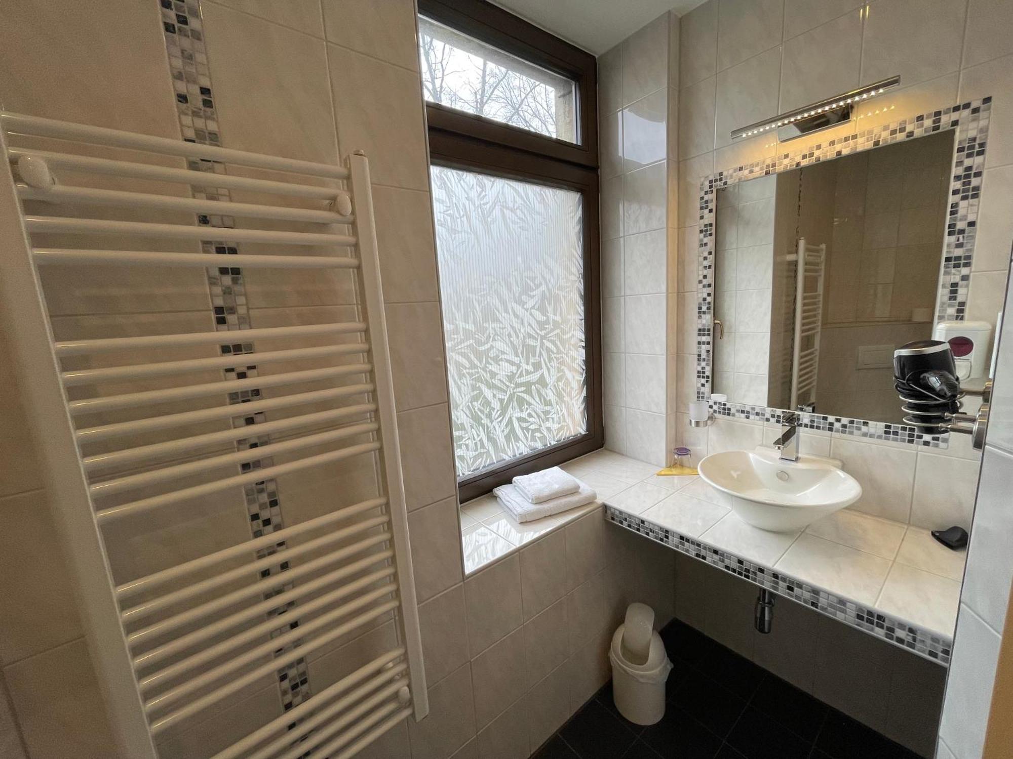 Avenue Das Gaestehaus ケムニッツ エクステリア 写真